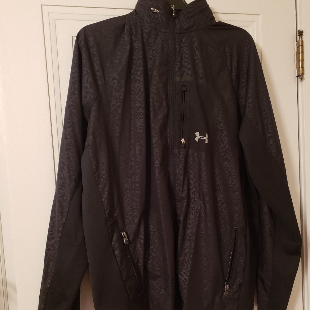 Lightweight Windbreaker